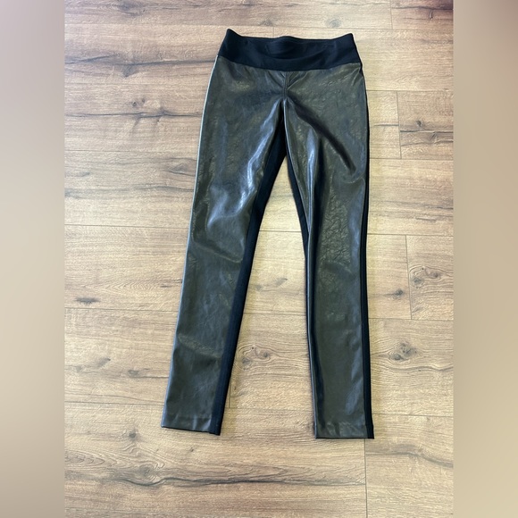 INC FAUX LEATHER BLACK LEGGINGS IN SIZE 2 - Picture 6 of 10